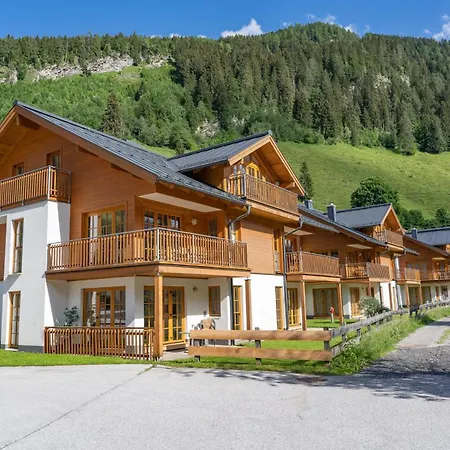 Eva Maria 7 By Smr - Inc And Near Gondola Daire